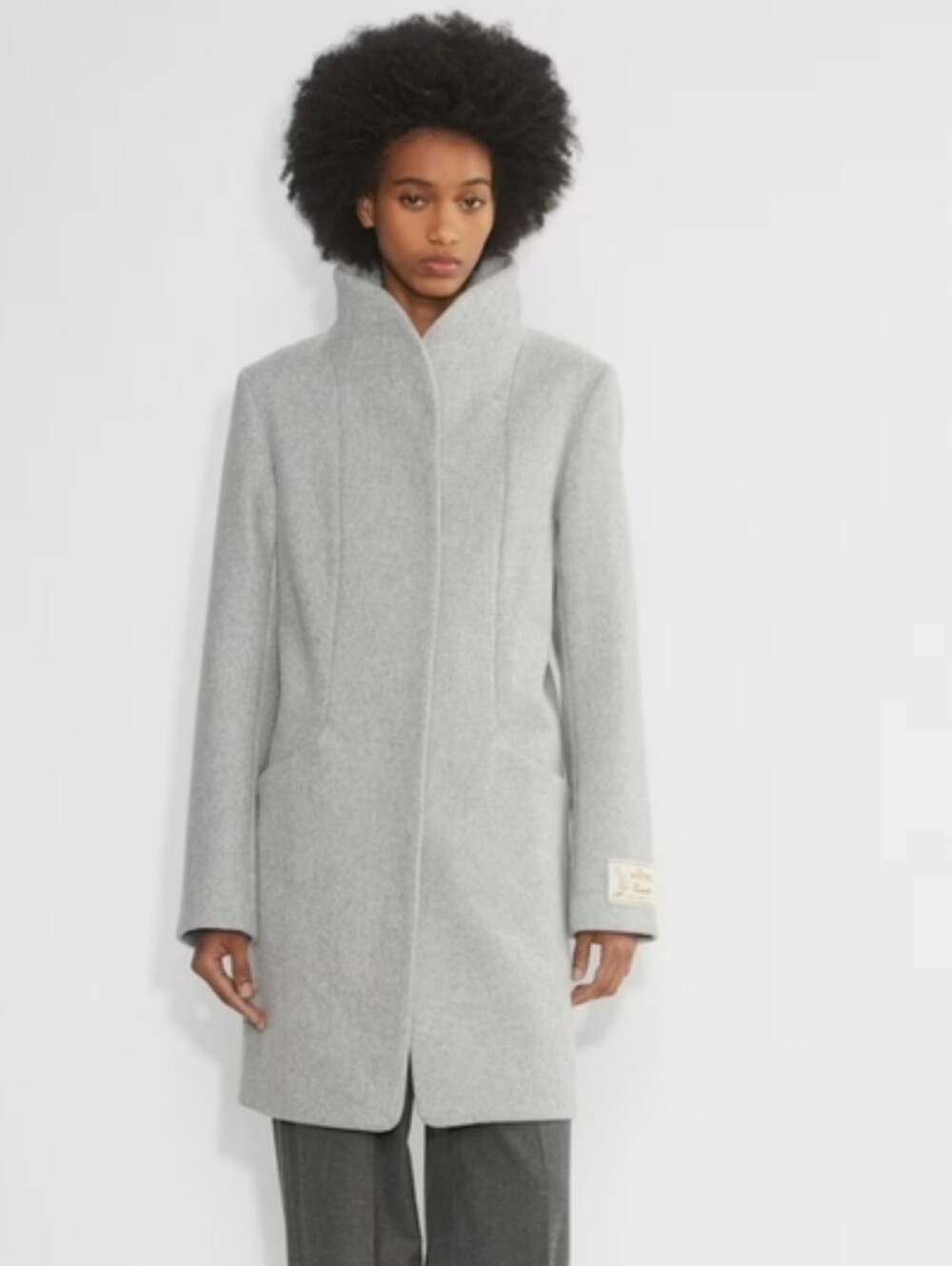 Aritzia Wilfred Clean-Cut Coat in Italian Cashmere and Wool